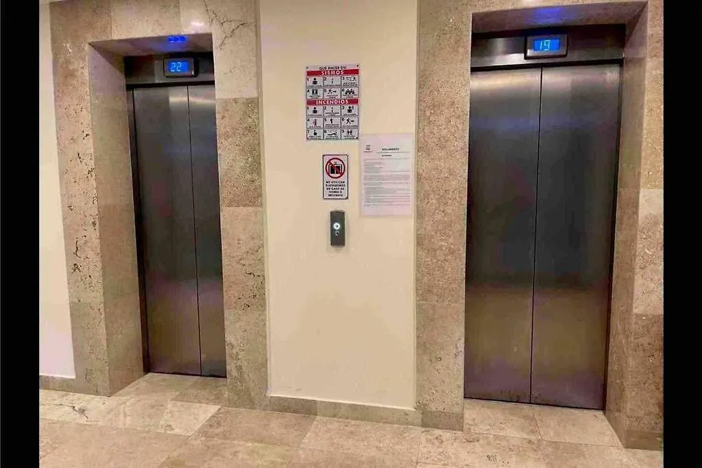 アパート Mar Laguna Hotel マサトラン